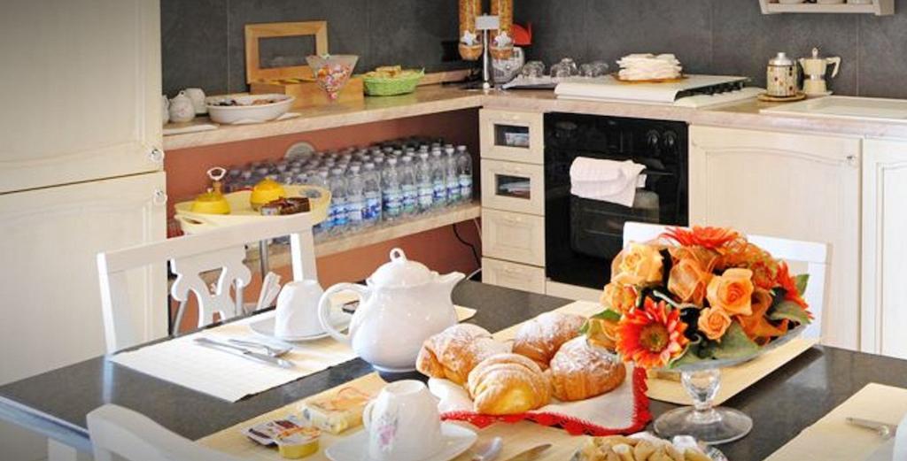 Oasi Del Relax Bed and Breakfast Civitavecchia Værelse billede